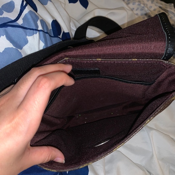 Louis Vuitton Purse - Picture 2 of 6